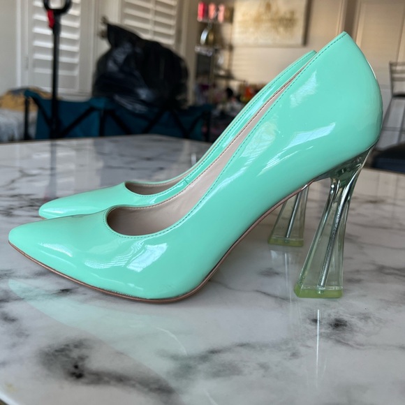 Nine West Trendz Pointed Toe Pump Heels Women's Neon Pistachio Color - Size 8.5 - Picture 9 of 15